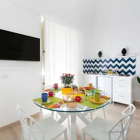 Iolanda Flats 3*