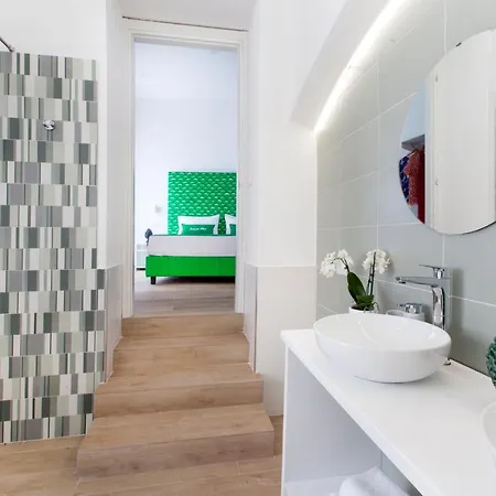Pensionat Iolanda Flats 3*